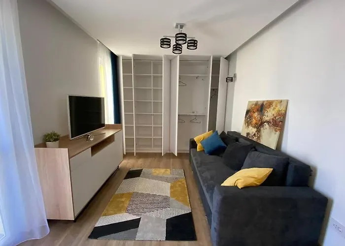 Cozy Apartment In The Business Area Of Bucharest