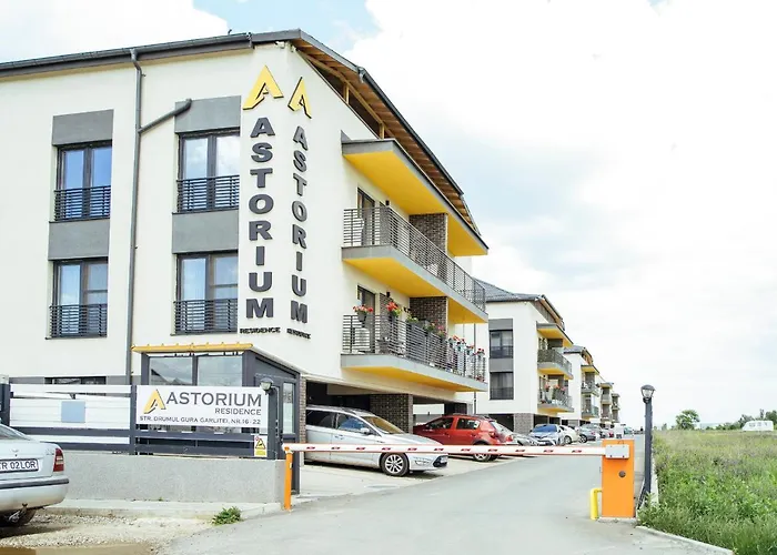 Cozy Special Pallady Apartament With Garden & Courtyard