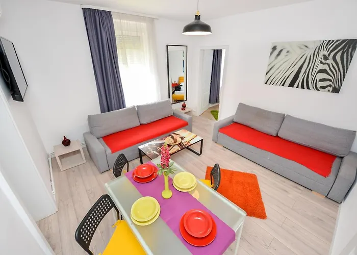 City Center Villa - Shabbat Friendly