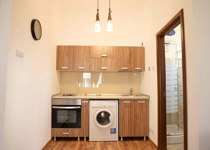 Ultracentral Apartament With Balcony - Old Town