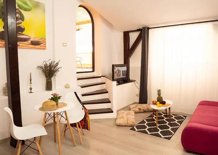 One Love Terrace Apartment