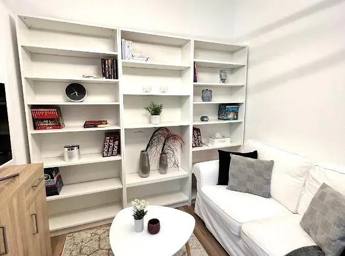 Hot Spot - Apartment - Sanador Victoriei Bucureşti, România