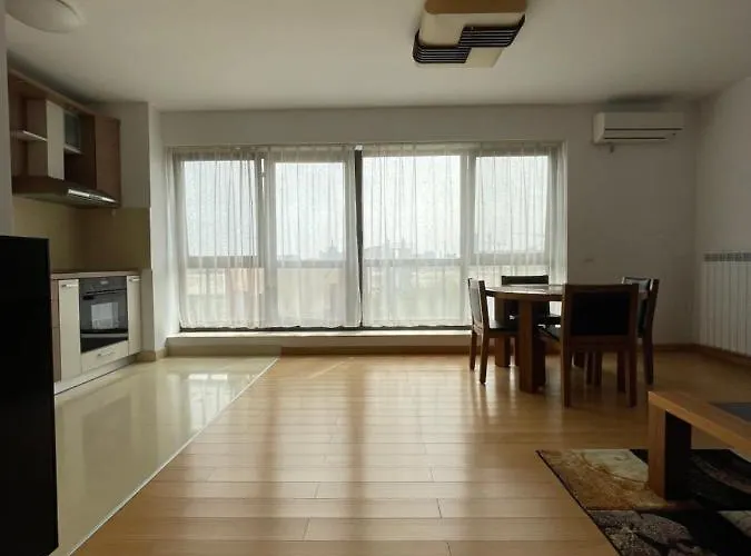 Sunny Two Room Apartment, Baneasa, Petrom City, Free Wi-Fi And Underground Parking Bucureşti, România