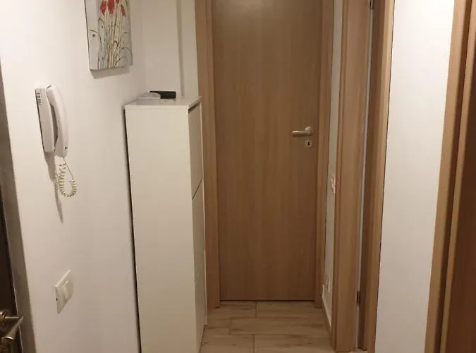 Grozavesti Apartment Near University