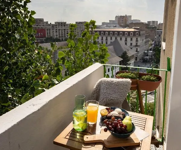 Spacious 2 Bdr Flat In The Old Town