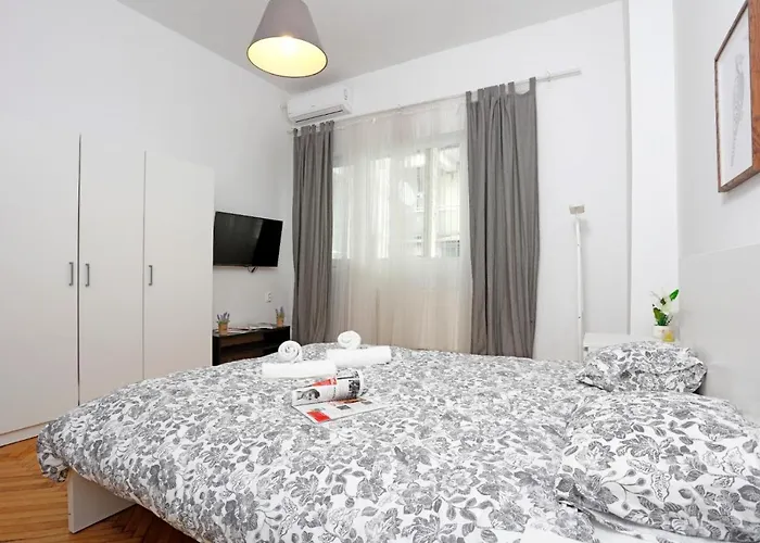 Lovely Apartment With 2 Bedrooms Bucureşti, România