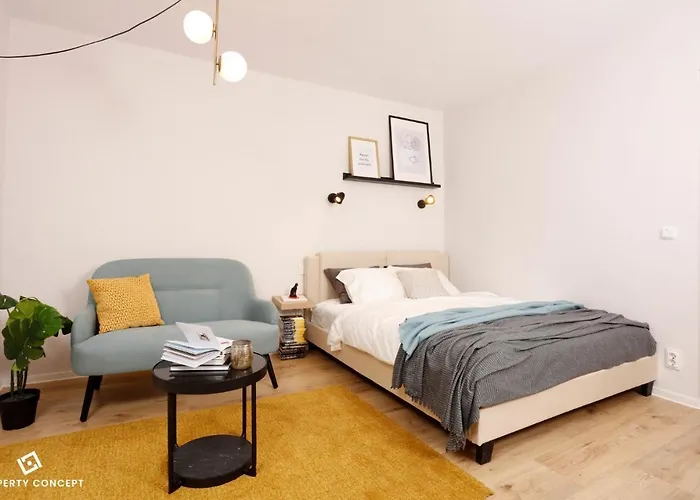Bright & Relaxing Stay Studio