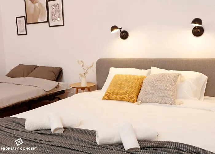 The Pearl Of Drumul Taberei + Netflix Bucureşti, România