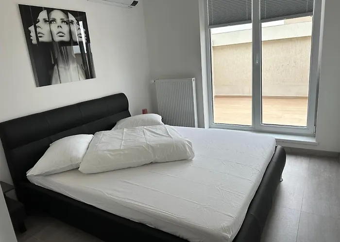 Fabulous Penthouse Lakeview W20 Bucureşti, România