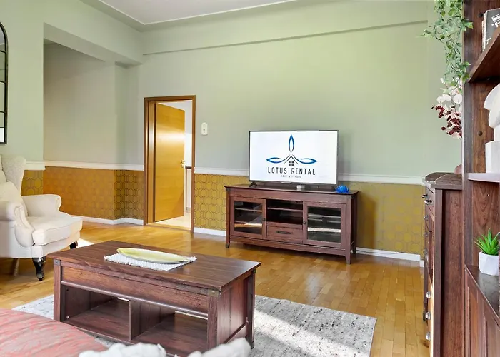 City Heart Retreat Elegant Apartment Bucureşti, România