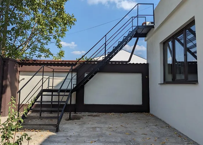Horizon View Villa - Lakefront Terrace Suite Bucureşti, România
