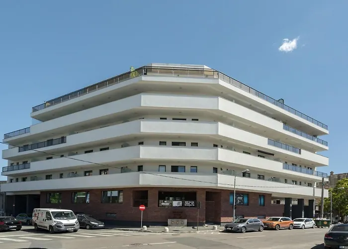 Escape-Unirii New house with parking