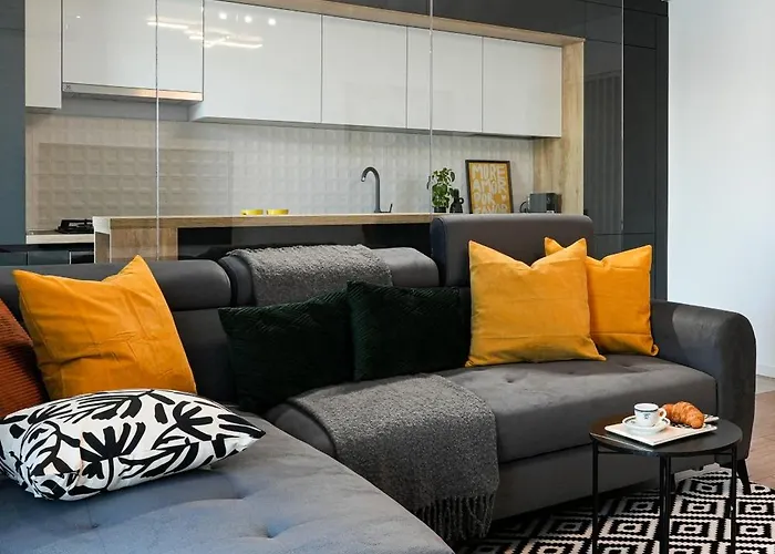 Sandra - Park-View Apt Near Obor Market & Metro Station