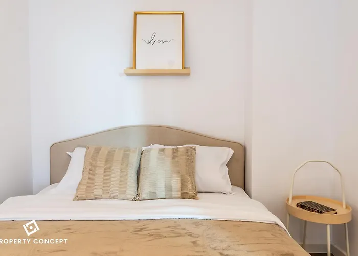 Central Residence 811 B3