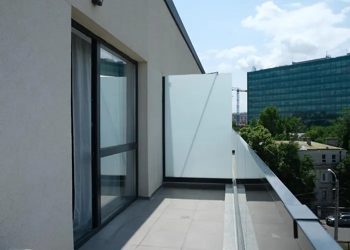 Bucharest Booking s-Self Check-In