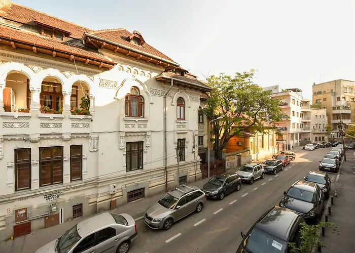 Brancovenian Wonder - 3Br Near Cismigiu Park