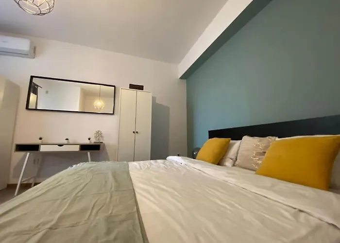 Kara'S Apartment