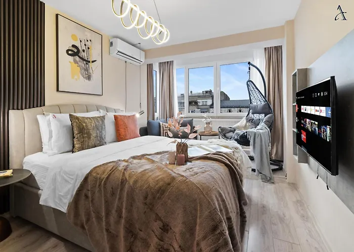 Penthouse Romana Bucureşti, România