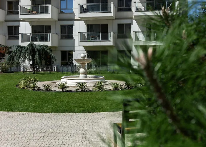 Ultimate Living Experience - Modern Accommodation & Free Parking Near Romexpo