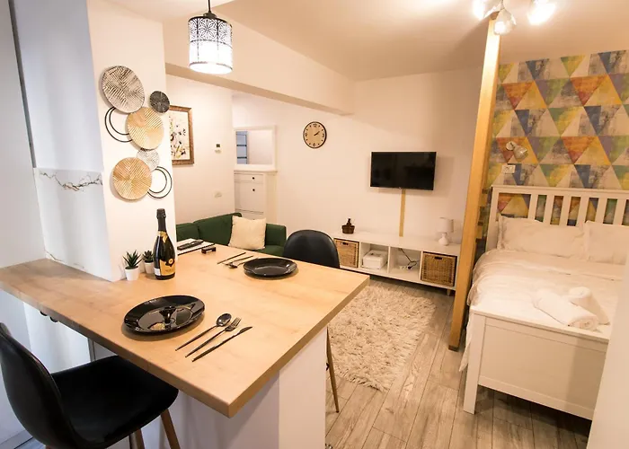 Artsy Fartsy Studio Bucureşti, România