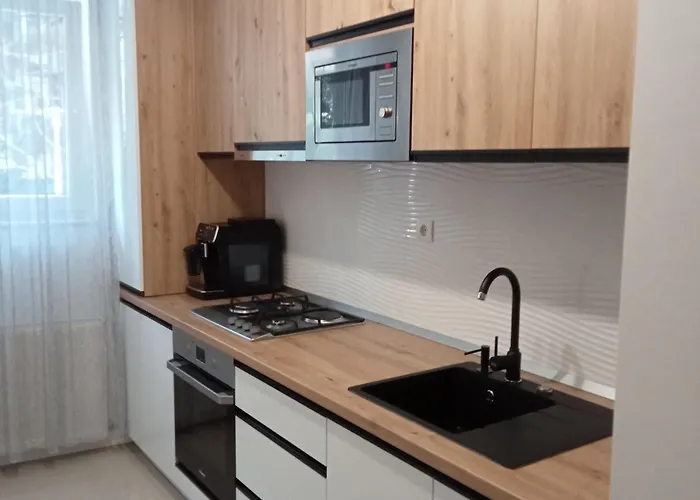 Elegant Suite - Titan Park Bucureşti, România