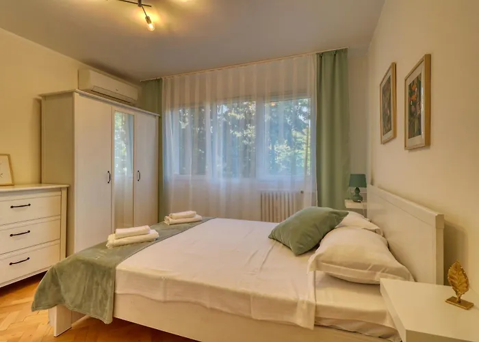 Quito Apartment - Stylish & Quiet Bucureşti, România