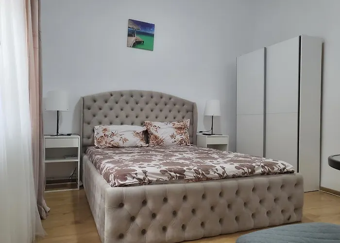 Carmen Housing 2