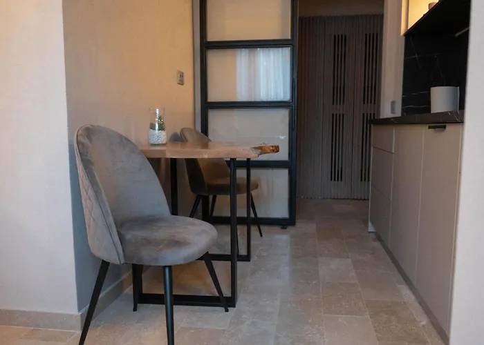 Cosy 2 Rooms Apartment In The Center Of The City