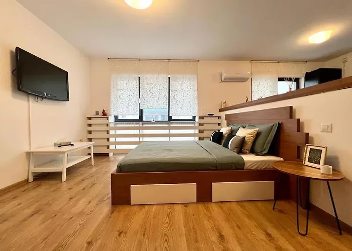 Modern Fully Equipped Studio -Central- Carol Park