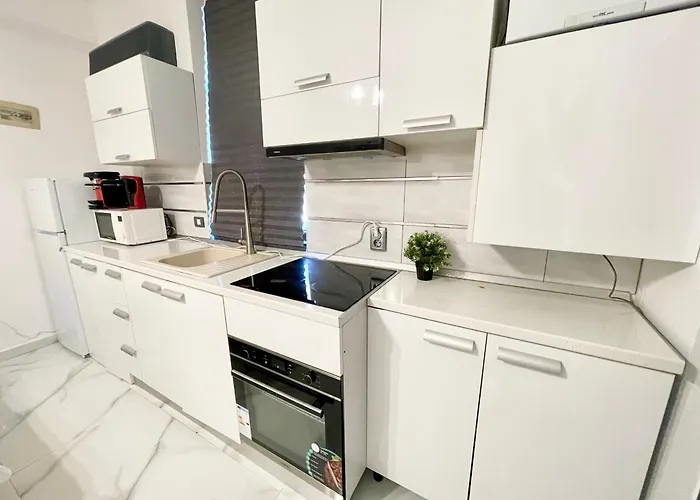 White 2 Apartment Bucureşti, România