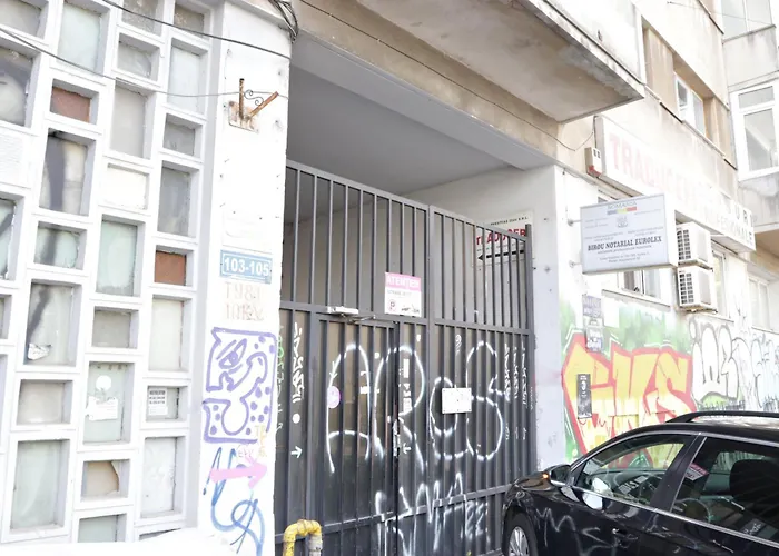 Base I 2 BR Apt Victoriei