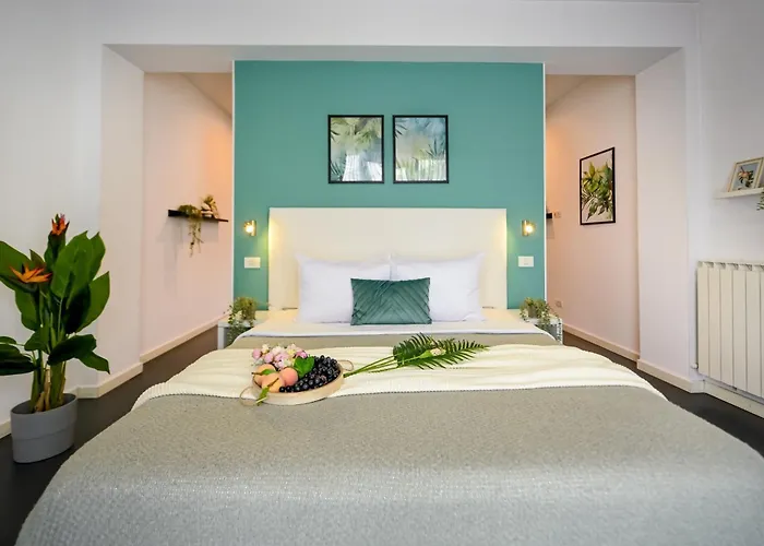 Urban Paradise - Modern Central Accommodation