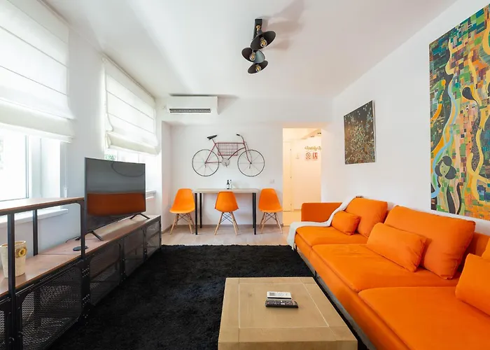 City Center-Cozy One Bedroom