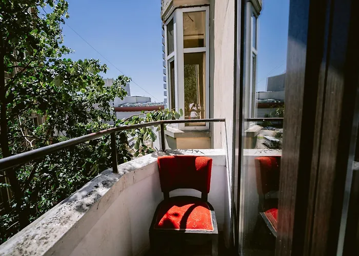The Artist Studio Near National Theatre Bucureşti, România