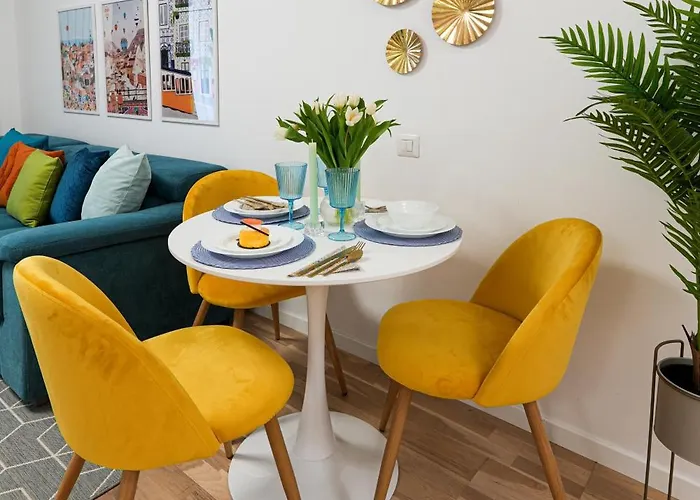 Alesia - Lovely, Colorful & Cozy Apartment