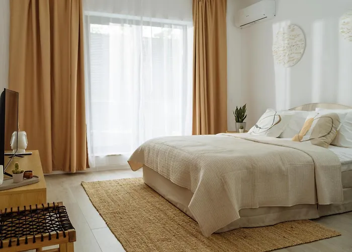 Cozy city nest 77 Plaza Afi Mall Lujerului