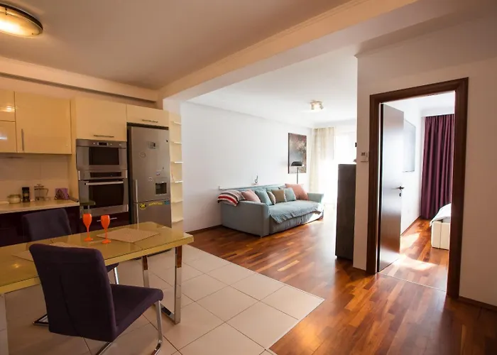Clara Residence Two Room Cozy