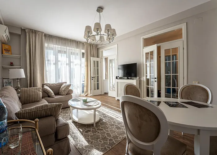 Cozy Two Room Apartment - Bucharest City Center & Old Town