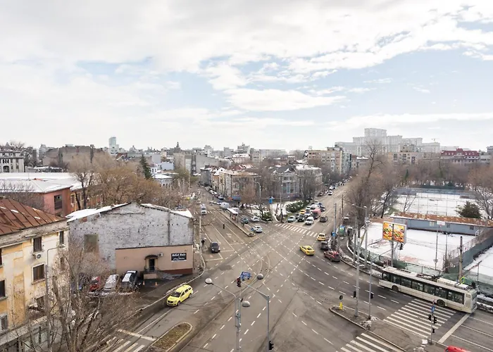 City View Apartment With Private Balcony Bucureşti, România