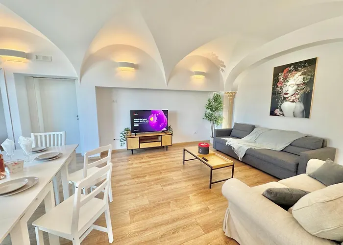 Victoriei Two Bedroom
