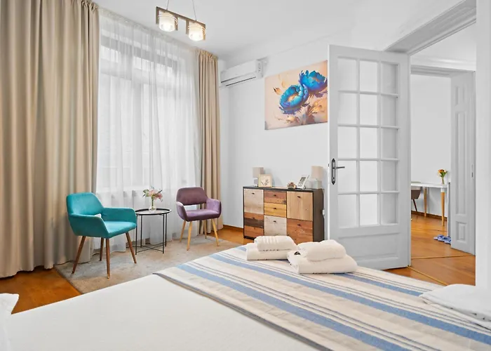 Historic Heart Apartment
