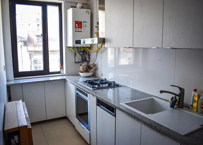 Cozy Two Rooms Downtown By Chr Luxury Propery Bucureşti, România