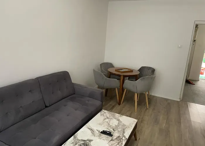 Center 1 Bdrm Apt With Terrace Bucureşti, România