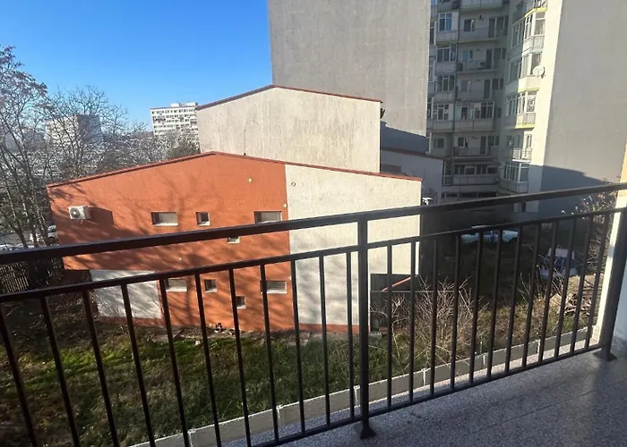 Garsonieră cu parcare și self check-in lângă Grand Arena