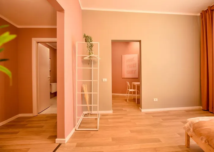 Elegant Studios On Magheru Boulevard - The Art Of Living Simply