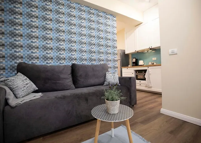 Luxe Suites Romana
