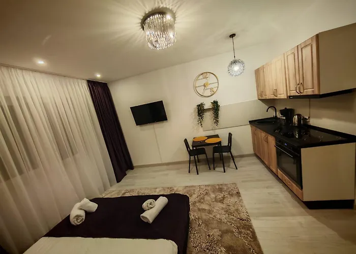 Deluxe Studio - By Yamaluxe Bucureşti, România