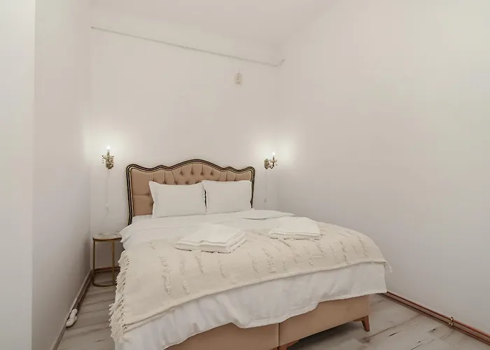 Spacious 3-Bedroom In Central Bucharest