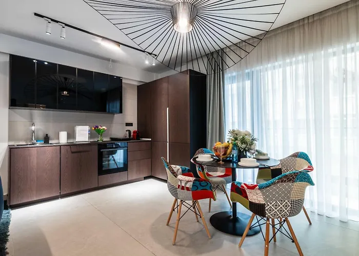 High-End s & Penthouse With Terrace