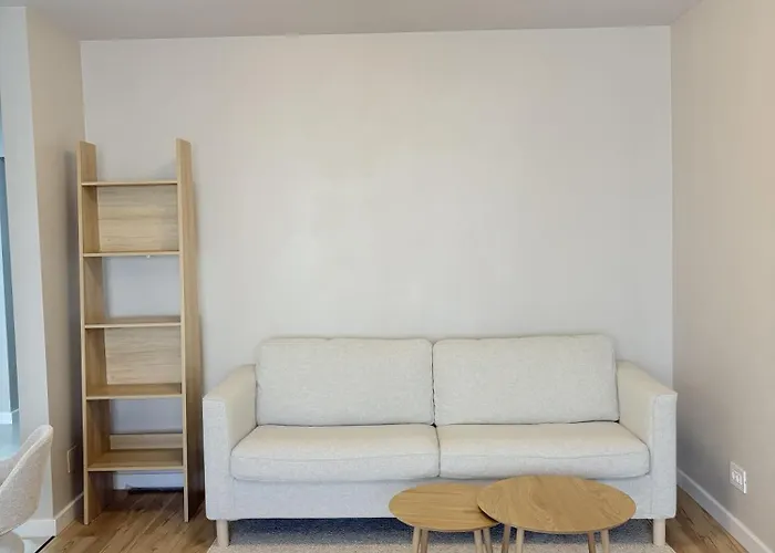 AXA Central Studio - Tineretului Bucureşti, România